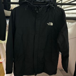 ザノースフェイス(THE NORTH FACE)のざノースフェイス キッズ　マウンテンパーカー　古着　刺繍ロゴ(ジャケット/上着)