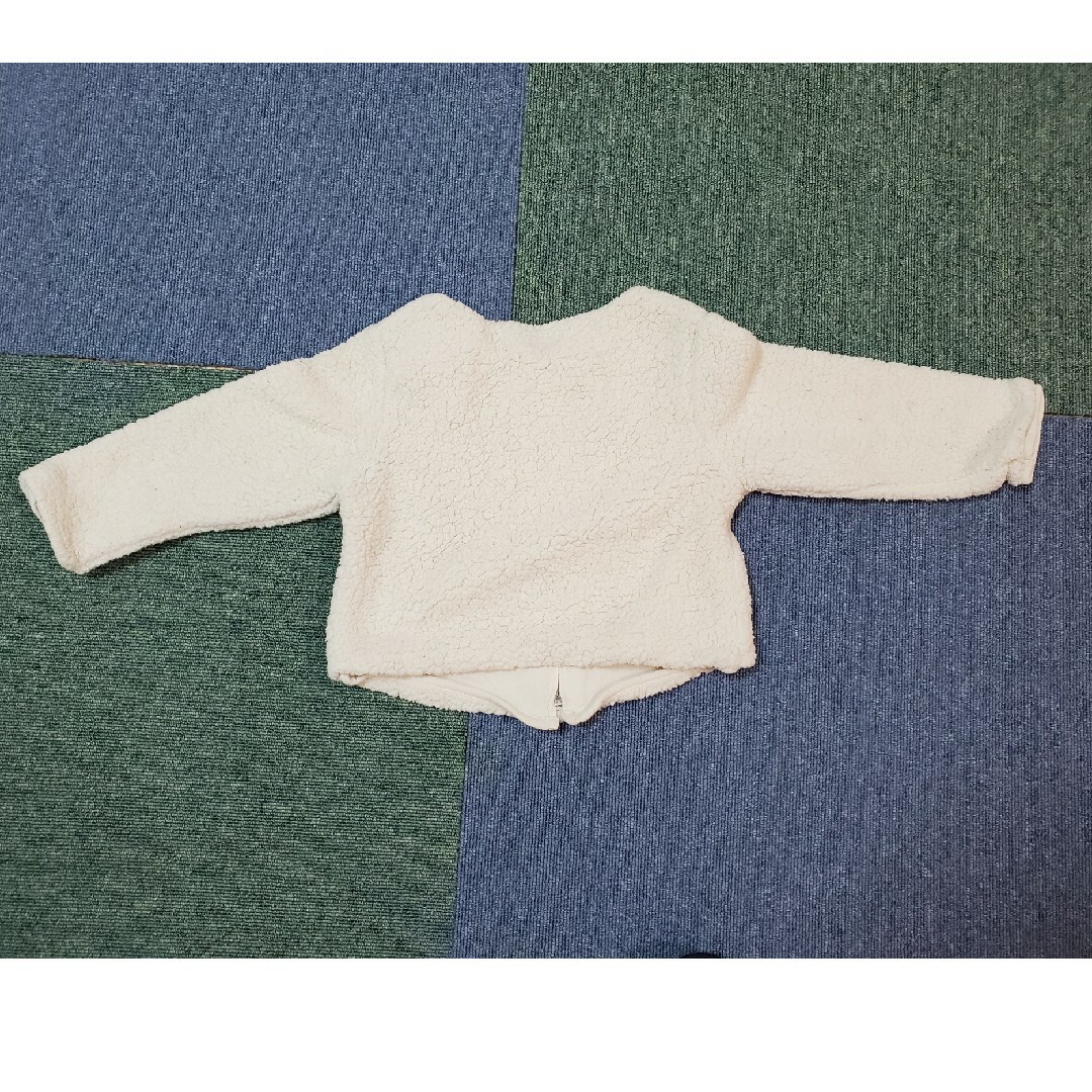 babyGAP(ベビーギャップ)のbabyGAP キッズ/ベビー/マタニティのキッズ服女の子用(90cm~)(ジャケット/上着)の商品写真