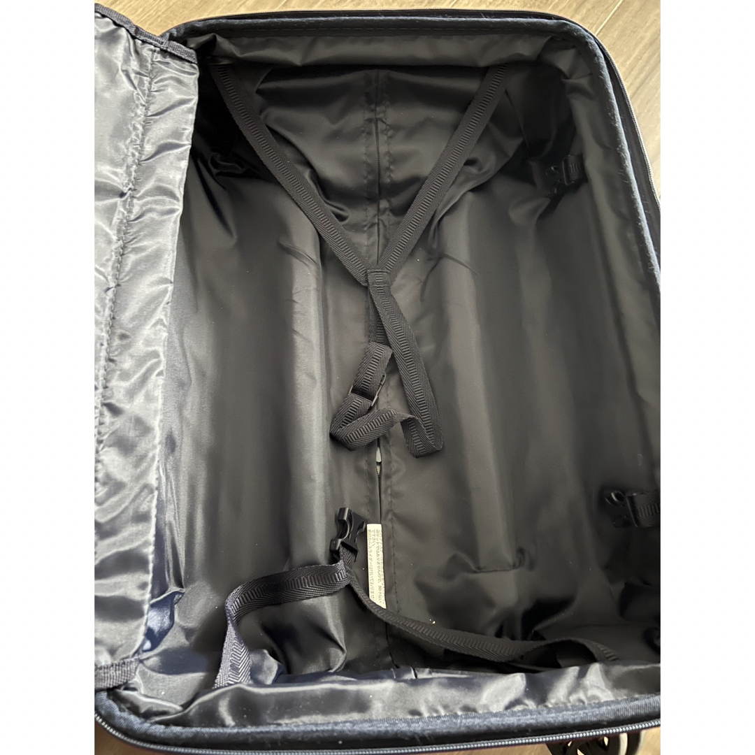 キャリーケース　機内持ち込みサイズ　ネイビー レディースのバッグ(スーツケース/キャリーバッグ)の商品写真