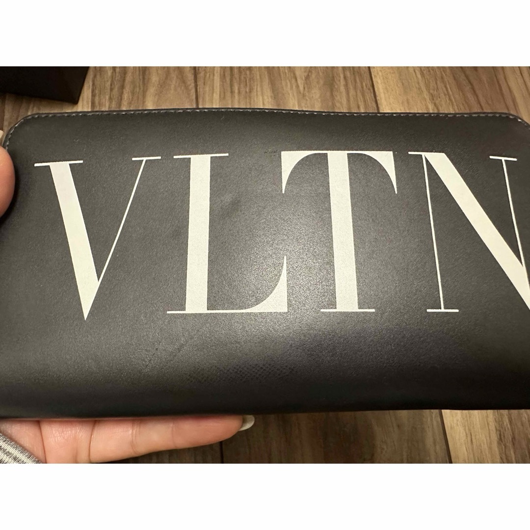 VALENTINO(ヴァレンティノ)のValentino 長財布 メンズのファッション小物(長財布)の商品写真