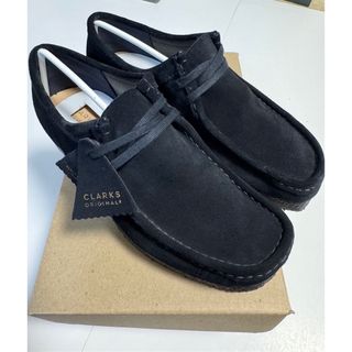 クラークス(Clarks)のCLARKS クラークス WALLABEE ワラビー  NAVY アローズ 別注(スリッポン/モカシン)