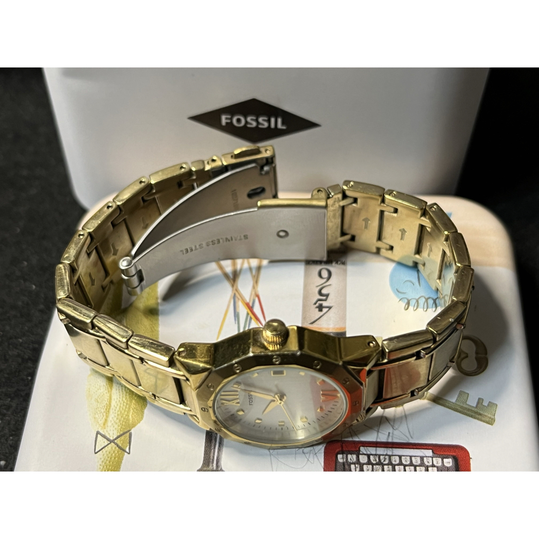 FOSSIL(フォッシル)の★ FOSSIL フォッシル 精悍 ゴールド色基調 レディース腕時計★保管品 レディースのファッション小物(腕時計)の商品写真