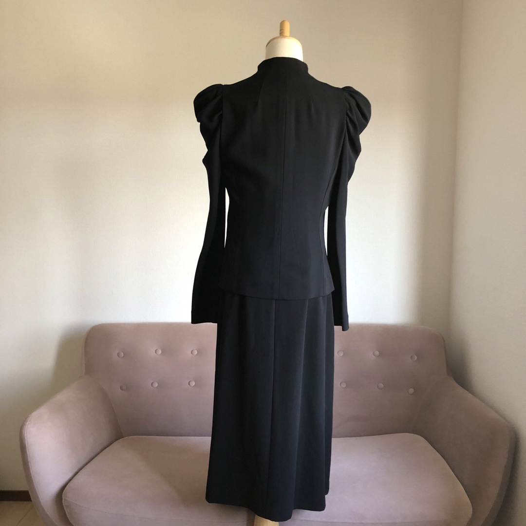 シズカコムロ　フォーマル　セットアップ　40  美ライン レディースのフォーマル/ドレス(礼服/喪服)の商品写真