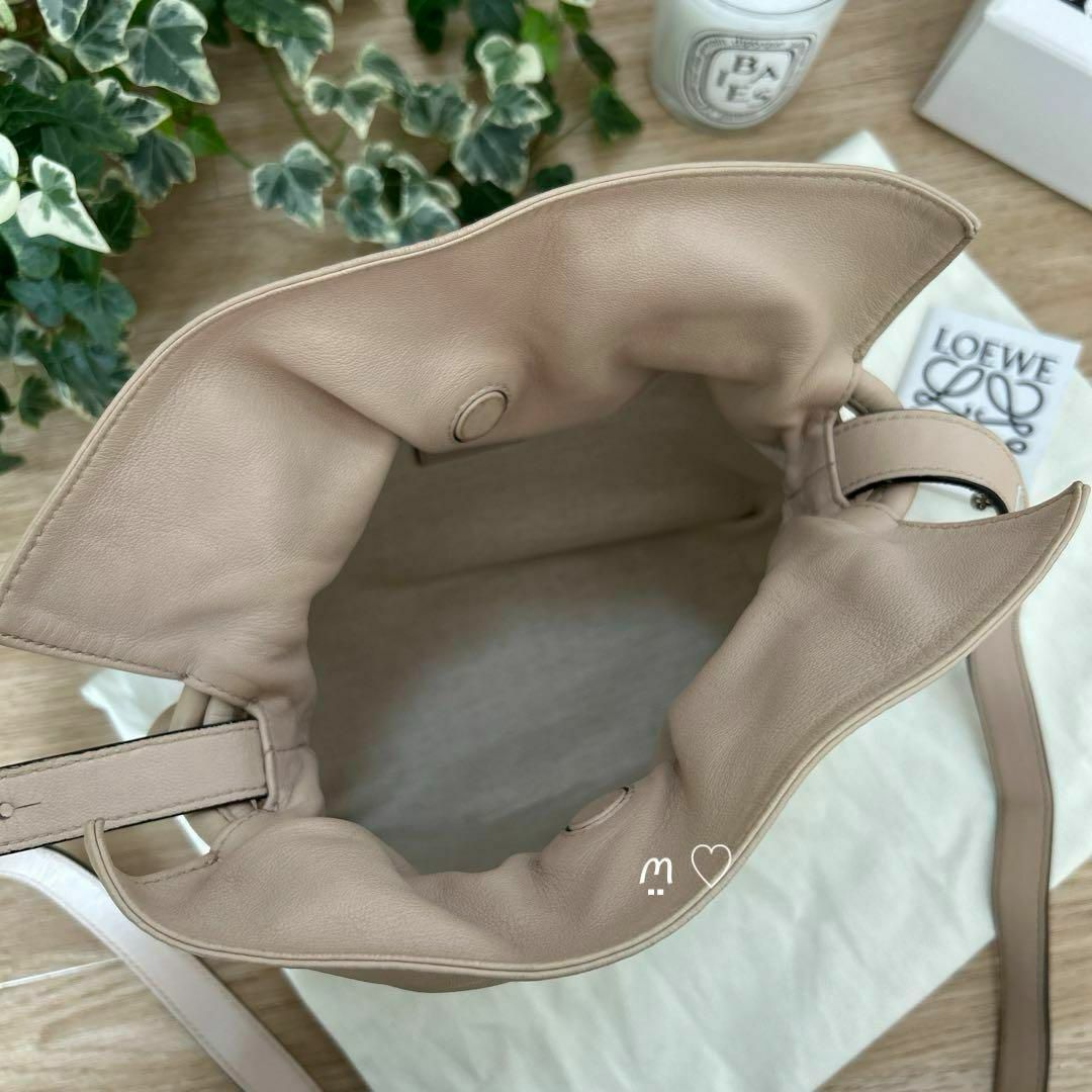LOEWE ロエベ フラメンコノット 巾着ショルダーバッグ 斜めがけポシェット LOEWE ロエベ フラメンコノット 巾着ショルダーバッグ 斜めがけポシェット