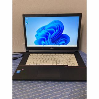 フジツウ(富士通)のwindows11pro導入済 Fujitsu CORE i3ノートパソコン①(ノートPC)