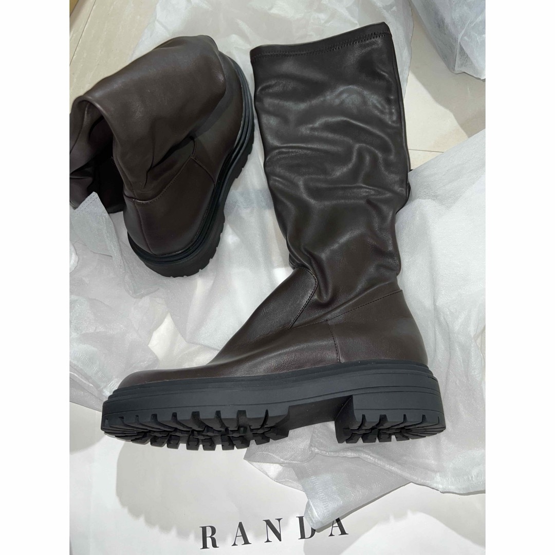 RANDA(ランダ)の新品未使用　RANDA  ロングブーツ　Mサイズ　ブラウン レディースの靴/シューズ(ブーツ)の商品写真