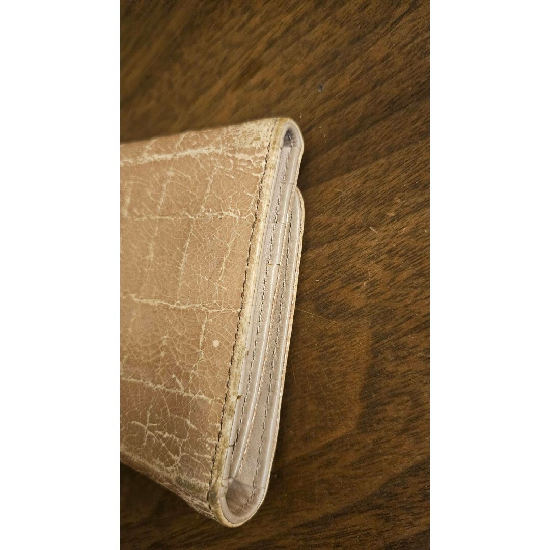 miumiu(ミュウミュウ)のMIU MIU　ミュウミュウ　ウォレット　財布　ベージュ レディースのファッション小物(財布)の商品写真
