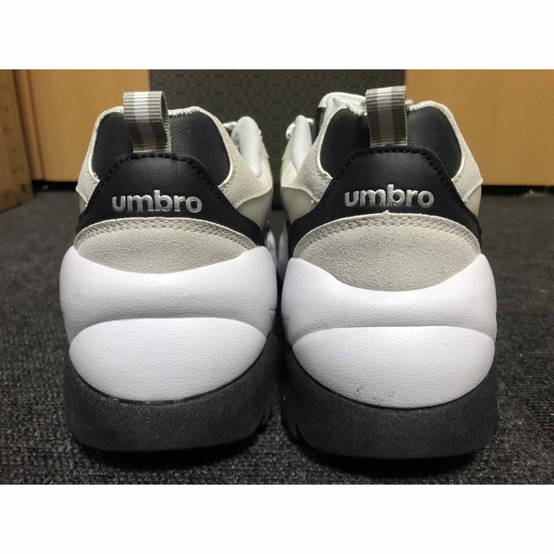 UMBRO(アンブロ)の限定unbro アンブロ KONSEKI-5 ブラックパネルチャンキースニーカー メンズの靴/シューズ(スニーカー)の商品写真