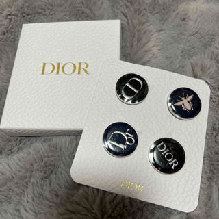 クリスチャンディオール(Christian Dior)のDior ピンバッジ(ブローチ/コサージュ)