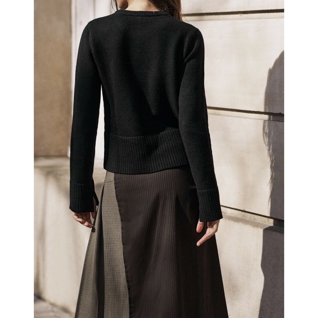 ZARA(ザラ)のCROPPED KNIT SWEATER WITH SLITS 3519123 レディースのトップス(ニット/セーター)の商品写真