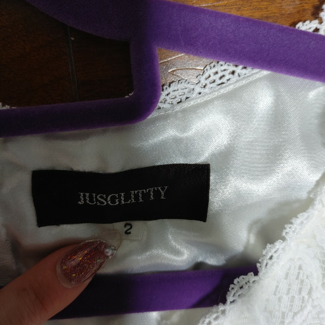 JUSGLITTY(ジャスグリッティー)のホワイト総レースワンピース レディースのワンピース(ミニワンピース)の商品写真