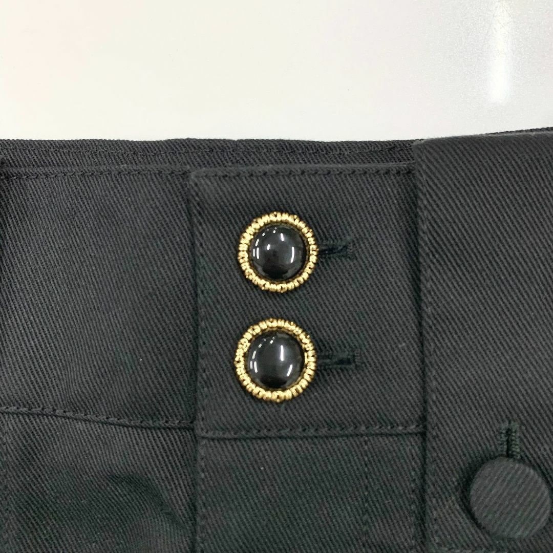 LOUIS VUITTON(ルイヴィトン)の8517 ヴィトン スカート モノグラム ボタン ミニスカート ブラック レディースのスカート(ミニスカート)の商品写真