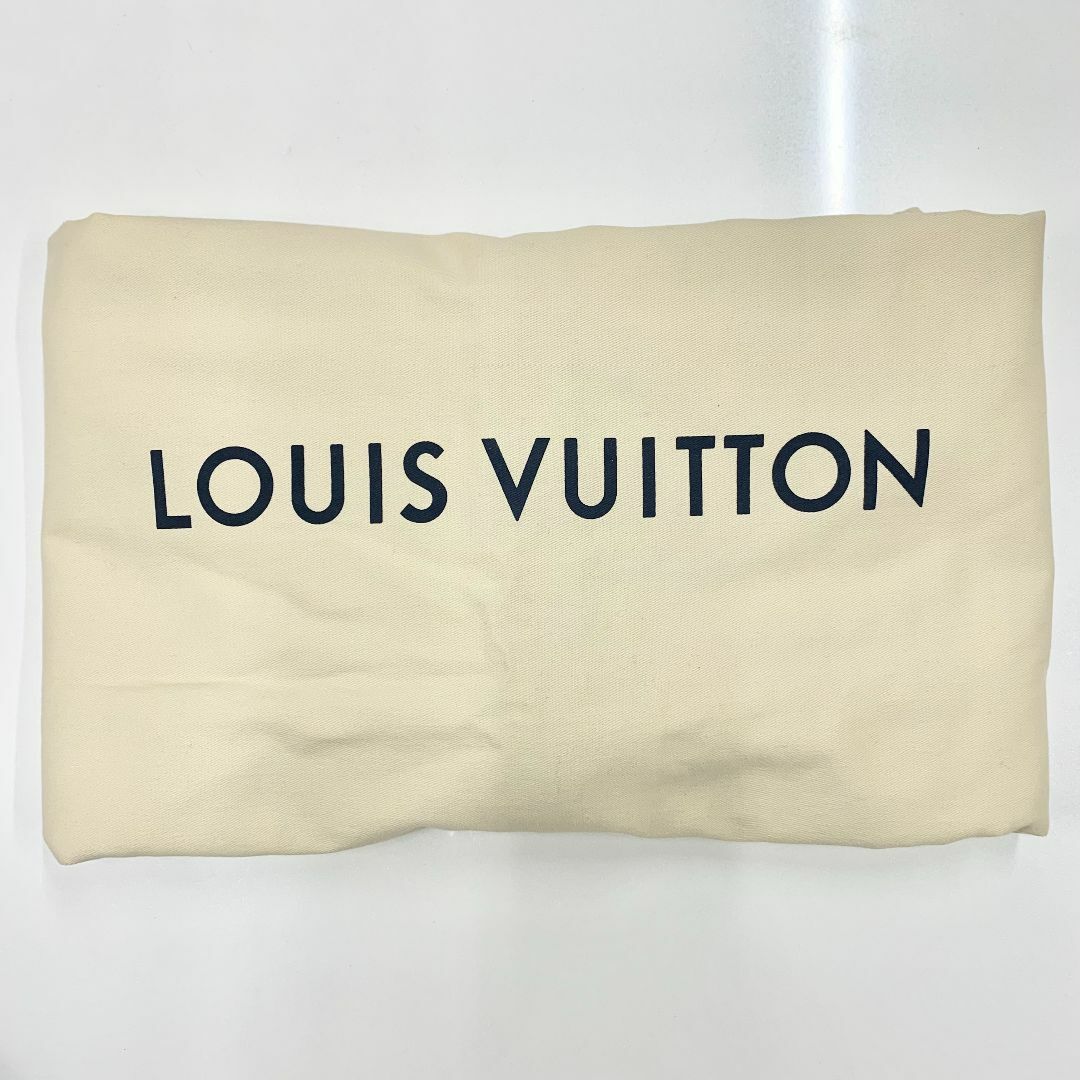 LOUIS VUITTON(ルイヴィトン)の8517 ヴィトン スカート モノグラム ボタン ミニスカート ブラック レディースのスカート(ミニスカート)の商品写真