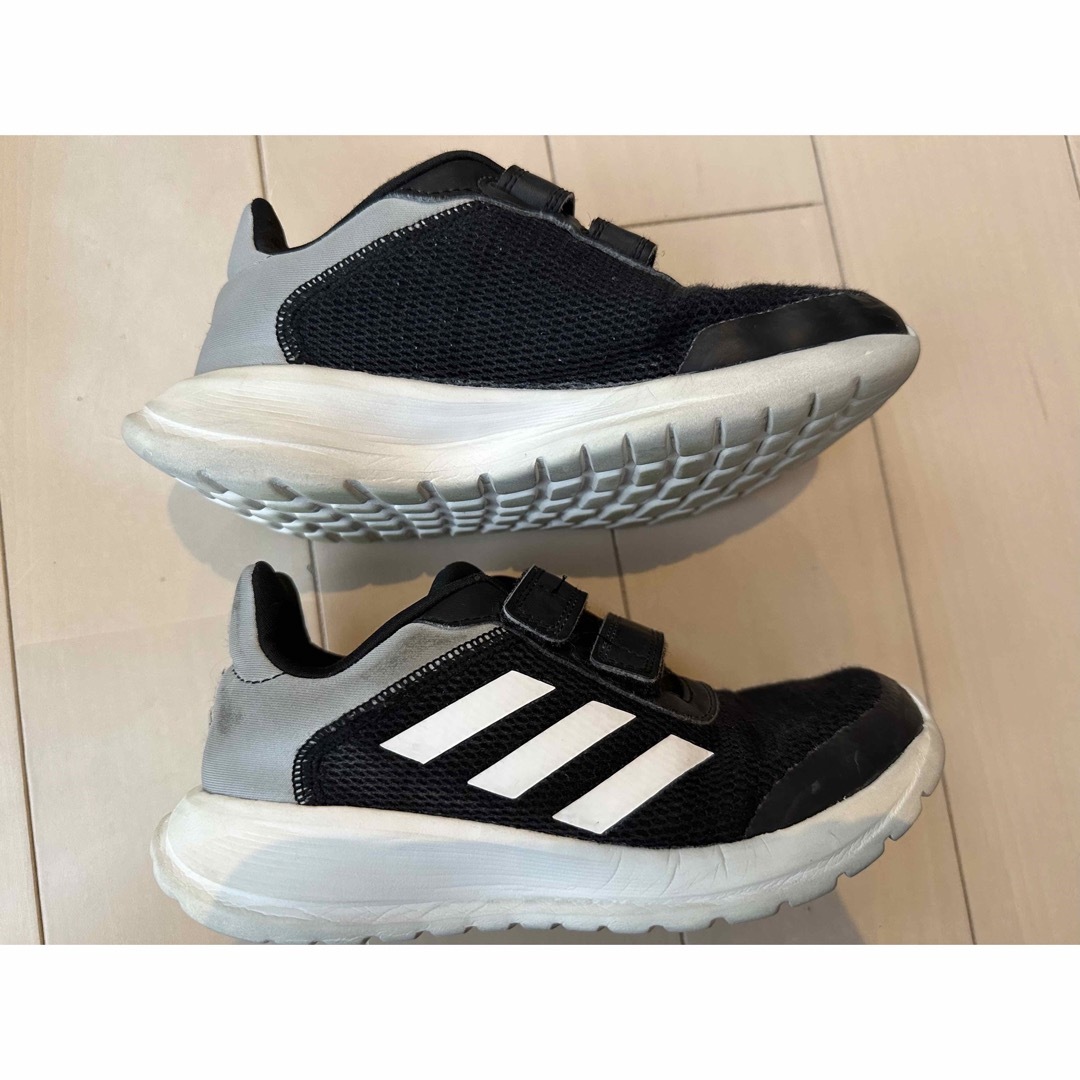 adidas(アディダス)のadidas アディダス テンソー / 19cw キッズ/ベビー/マタニティのキッズ靴/シューズ(15cm~)(スニーカー)の商品写真