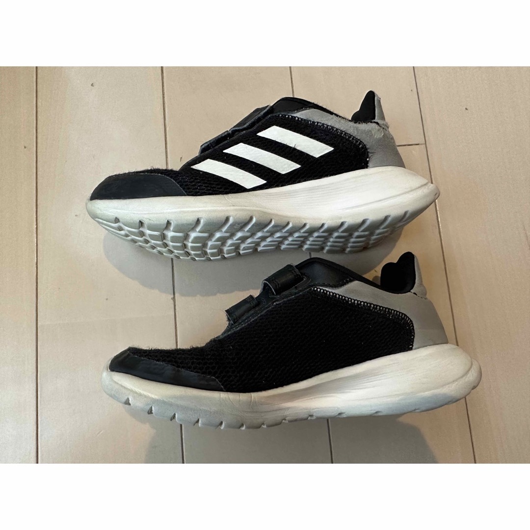 adidas(アディダス)のadidas アディダス テンソー / 19cw キッズ/ベビー/マタニティのキッズ靴/シューズ(15cm~)(スニーカー)の商品写真