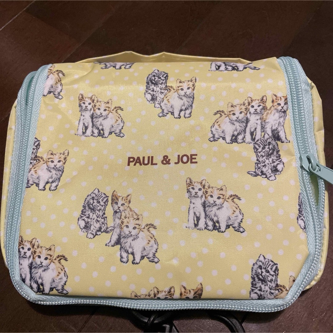 PAUL & JOE(ポールアンドジョー)の新品未使用品/PAUL & JOE のアメニティポーチ レディースのファッション小物(ポーチ)の商品写真