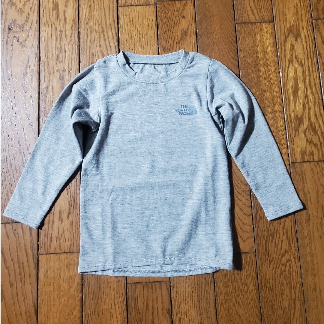 THE NORTH FACE(ザノースフェイス)のザノースフェイス◎ロングスリーブウォームTシャツ◎100cm キッズ/ベビー/マタニティのキッズ服男の子用(90cm~)(Tシャツ/カットソー)の商品写真