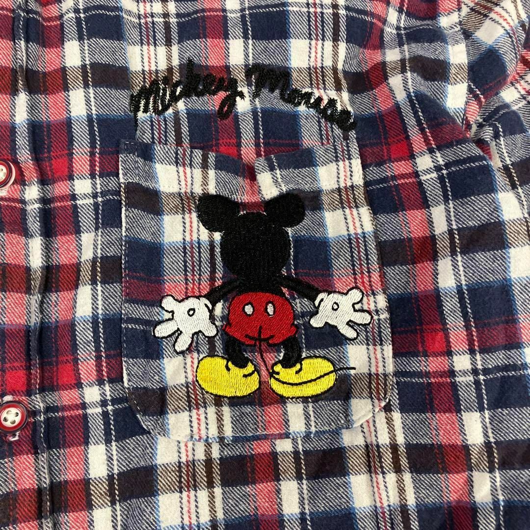 Disney(ディズニー)の古着　ネルシャツ　チェック柄　Mickey ミッキー　ディズニー　刺繍　プリント メンズのトップス(シャツ)の商品写真