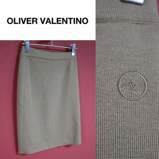オリバー(oliver)のOLIVER VALENTINO 上質メリノウール ロゴ刺繍デザイン スカート(ひざ丈スカート)