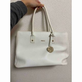 フルラ(Furla)の【SALE】FURLA トートバッグ　ホワイト(トートバッグ)