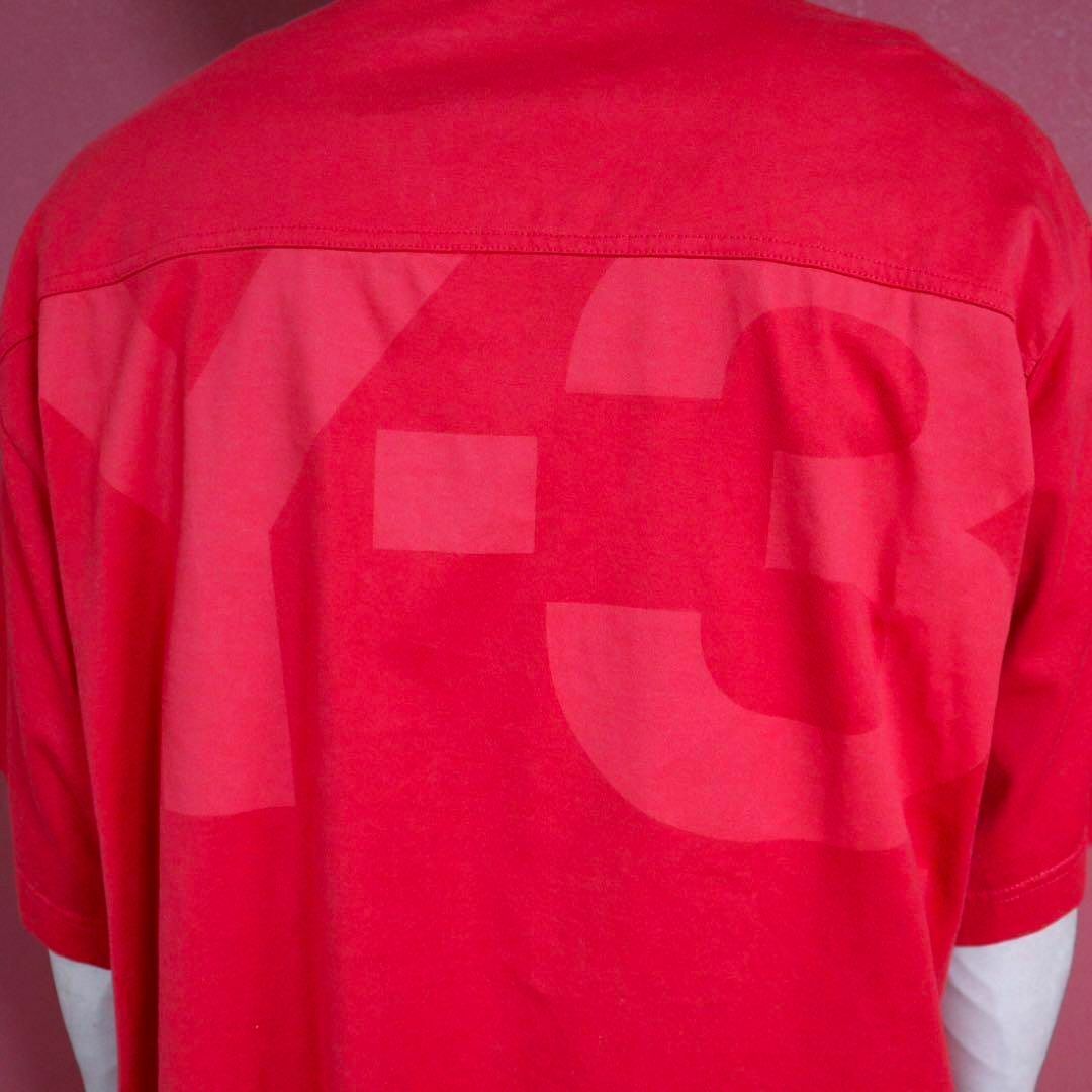 Y-3(ワイスリー)の【極美品】Y-3 ワイスリー 背面ビッグロゴプリント デザイン オーバーサイズT メンズのトップス(Tシャツ/カットソー(半袖/袖なし))の商品写真