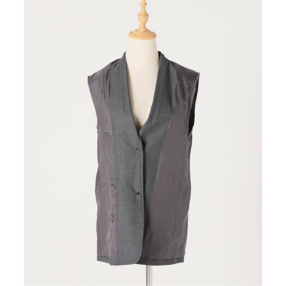 L'Appartement DEUXIEME CLASSE(アパルトモンドゥーズィエムクラス)の✴︎新品✴︎ L'Appartement Masculine Vest レディースのトップス(ベスト/ジレ)の商品写真