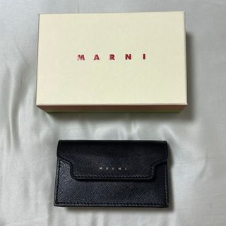 マルニ(Marni)のmarni マルニ名刺入れ　ブラック サフィアーノレザー製 ビジネスカードケース(名刺入れ/定期入れ)