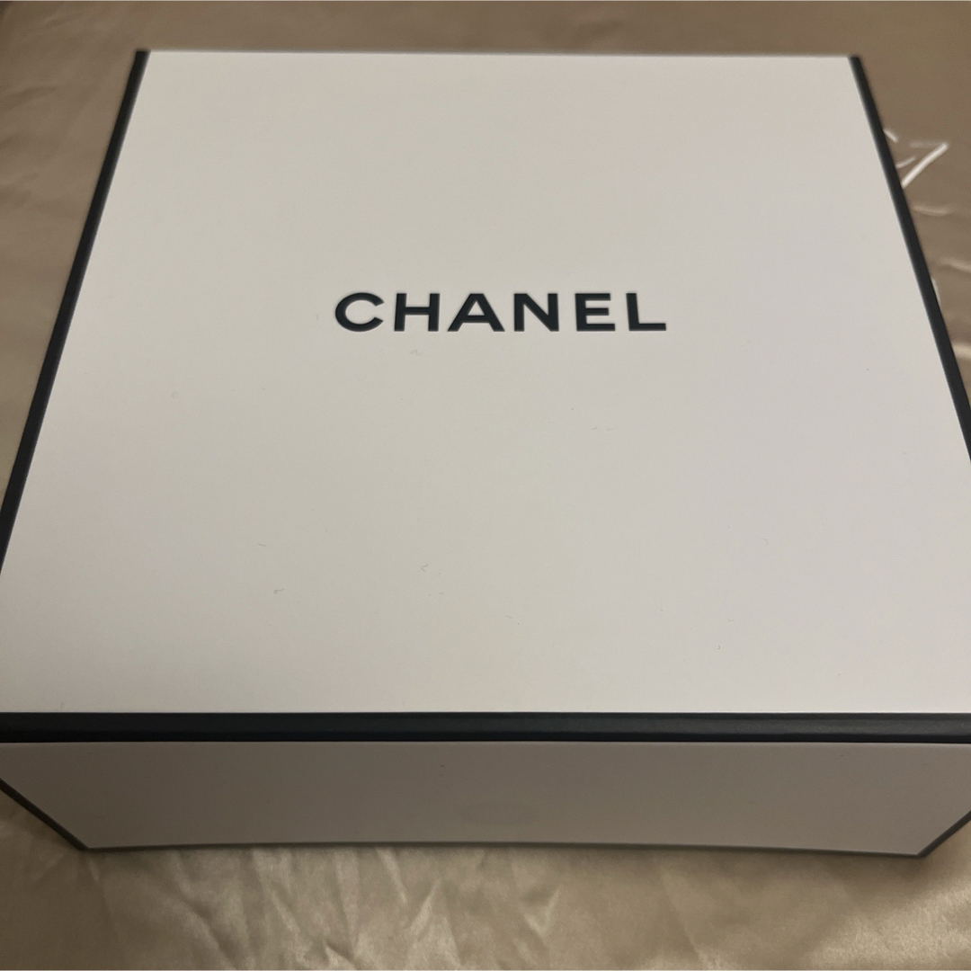 シャネル　空箱　空瓶　おまとめ CHANEL シャネル 空き箱 香水空き箱 - メルカリ