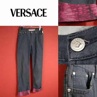 【極希少】VERSACE JEANS メデューサスタッズ ロールアップ デニム(デニム/ジーンズ)