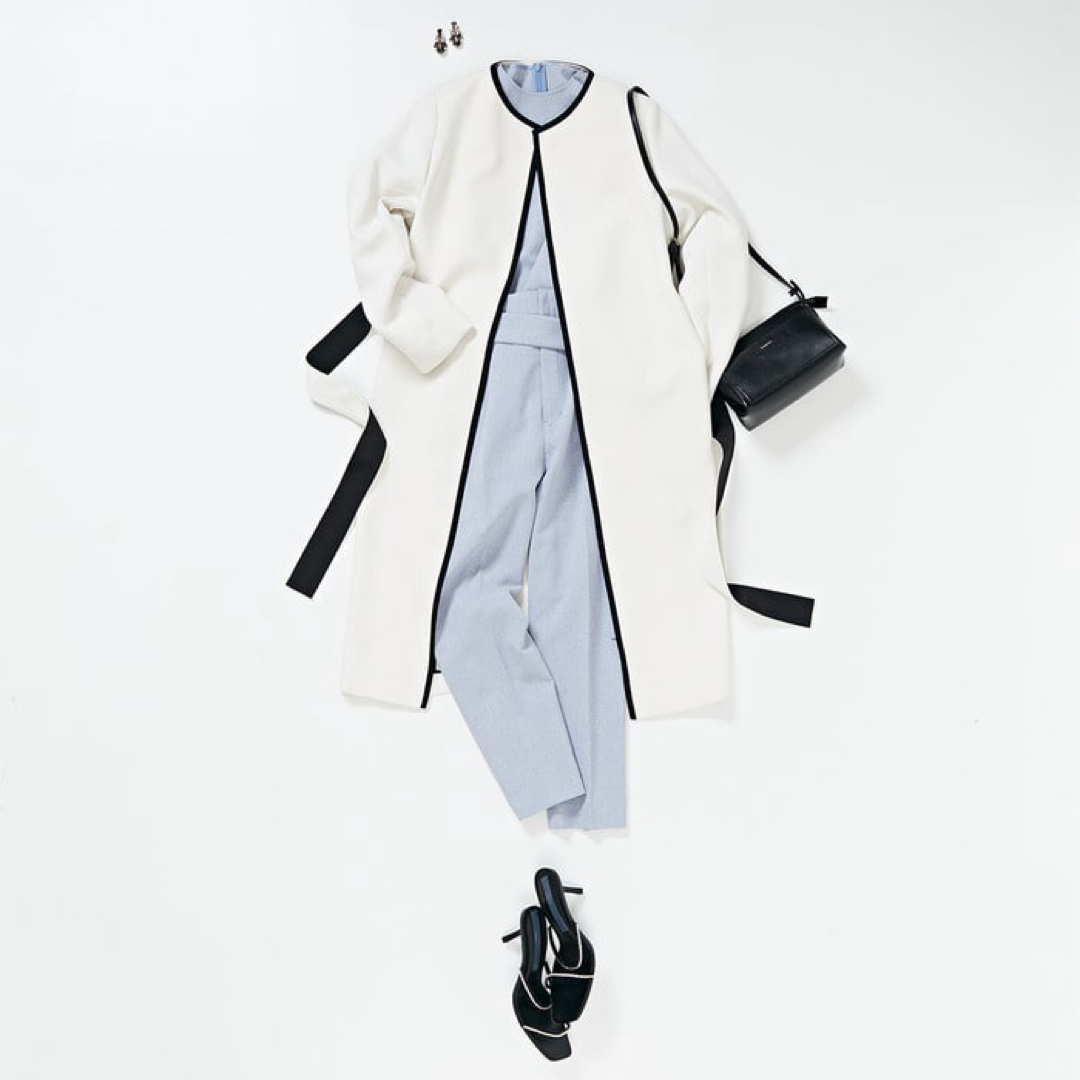 tiara(ティアラ)のTIARA バイカラーコート レディースのジャケット/アウター(ロングコート)の商品写真