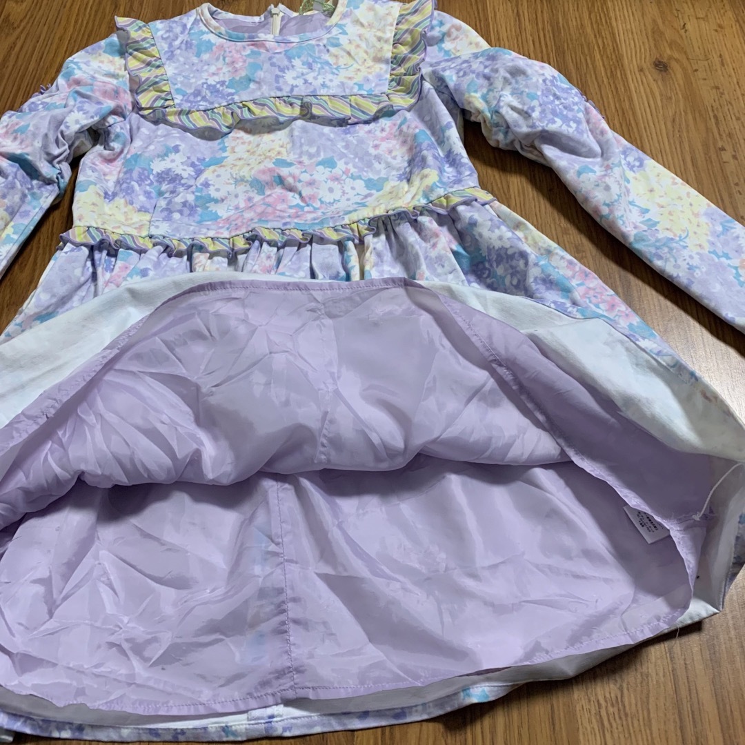 fafa(フェフェ)のfafa BEATRIS マルチフラワー ワンピース 140 フェフェ キッズ/ベビー/マタニティのキッズ服女の子用(90cm~)(ワンピース)の商品写真