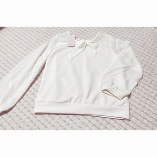 マジェスティックレゴン(MAJESTIC LEGON)のマジェスティックレゴン　リボンカットソー　新品(シャツ/ブラウス(長袖/七分))