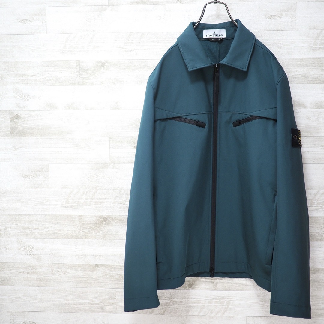 STONE ISLAND(ストーンアイランド)のSTONE ISLAND 23SS Soft Shell-R JKT-Grn/M メンズのジャケット/アウター(ブルゾン)の商品写真