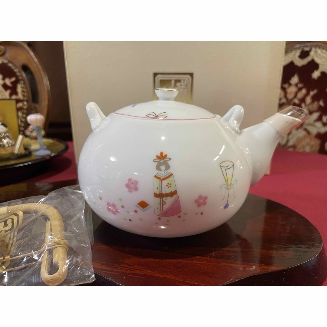 美濃焼 - 庫山窯 雛人形 土瓶茶器 お雛様 ひな祭り 茶器揃 急須 美濃焼 - 庫山窯 雛人形 土瓶茶器 お雛様 ひな祭り 茶器揃 急須
