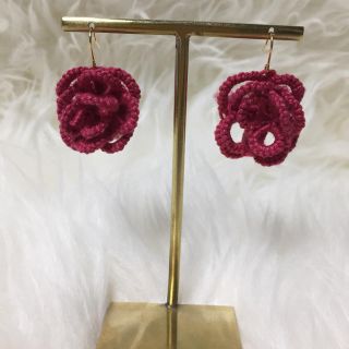 タティングレース バラ ピアス ハンドメイド(ピアス)