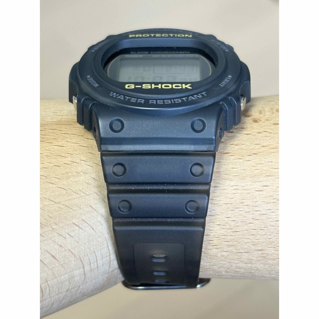 G-SHOCK(ジーショック)のG-SHOCK/ビンテージ/DW-5750/スティング/スケルトン/箱付/グレー メンズの時計(腕時計(デジタル))の商品写真