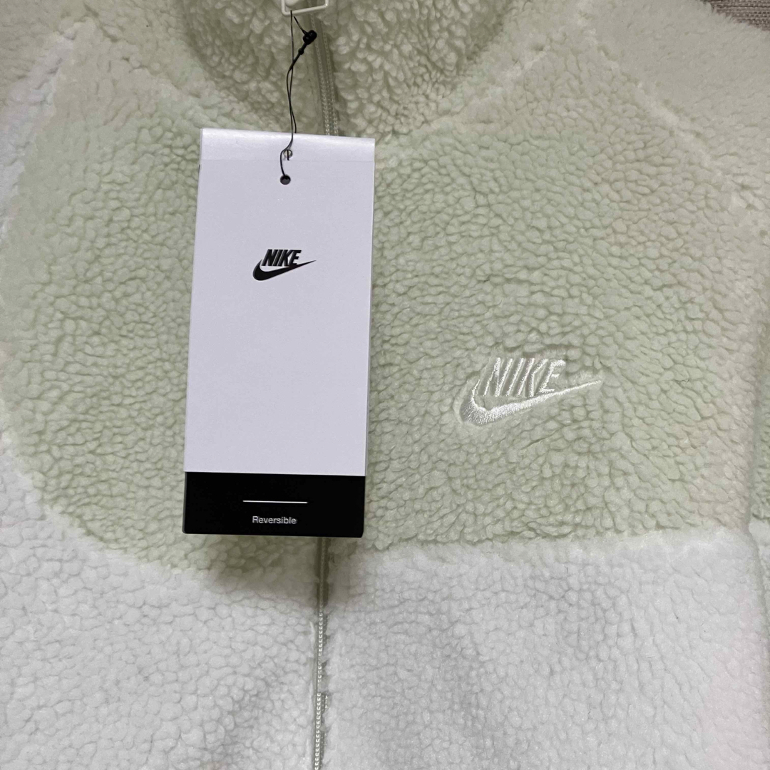 NIKE(ナイキ)のL 【新品】NIKE ビッグスウッシュ  リバーシブル　ジャケット メンズのジャケット/アウター(ブルゾン)の商品写真