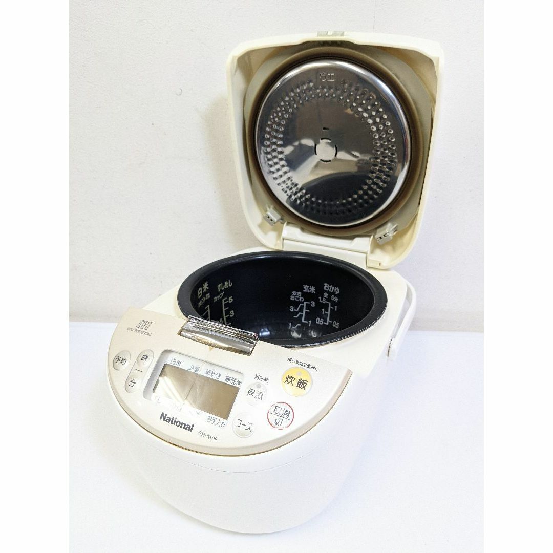 Panasonic(パナソニック)のNational SR-A10F 2005年製 IH炊飯器 5.5合 ベージュ スマホ/家電/カメラの調理家電(炊飯器)の商品写真