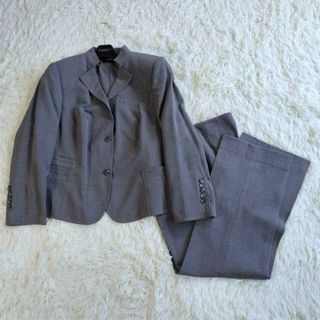 AKRIS(スーツ)のフリマアイテム一覧 AKRIS(スーツ)のフリマアイテム一覧