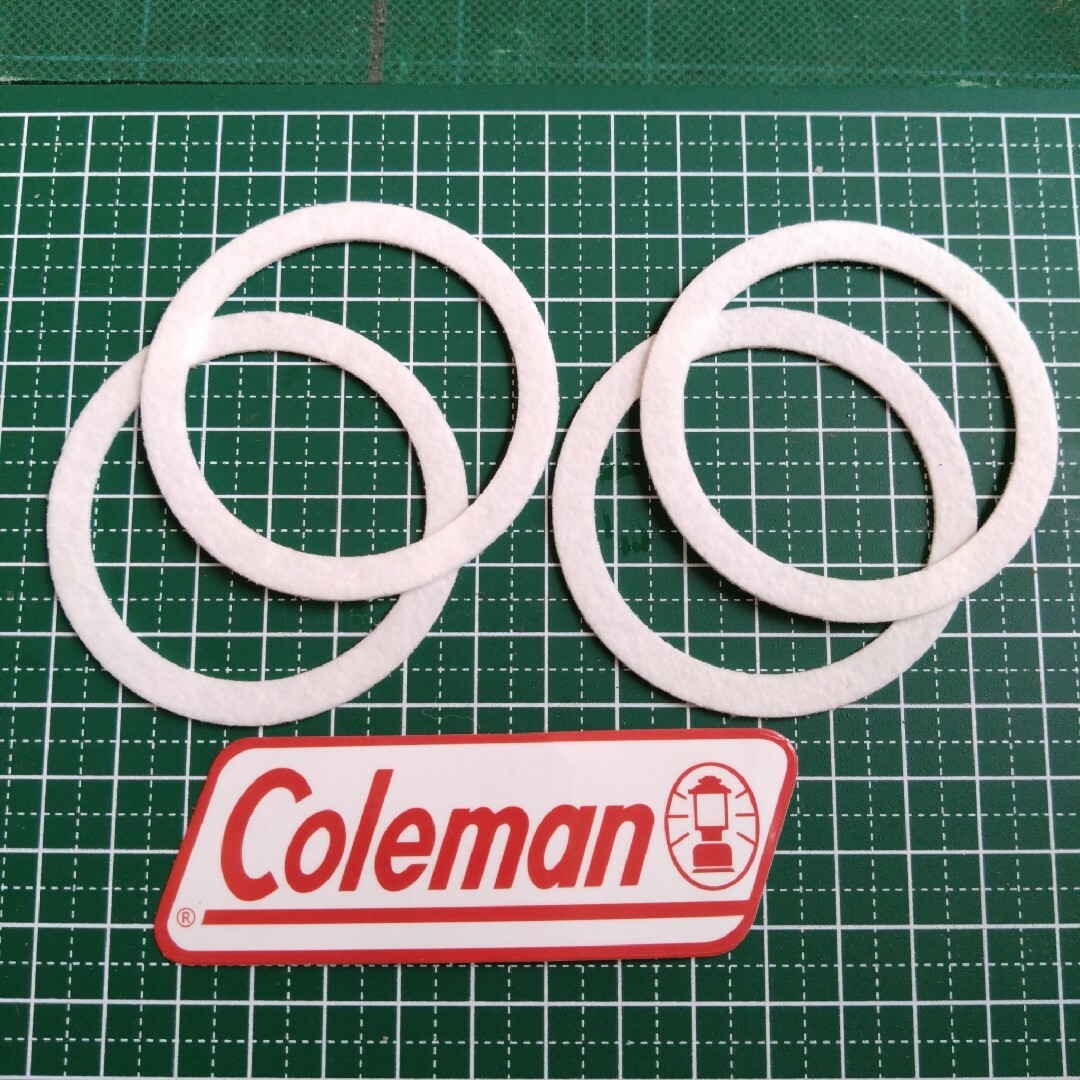 Coleman(コールマン)のコールマン セラミックペーパー ４枚 ツーバーナー パッキン ガスケット スポーツ/アウトドアのアウトドア(ストーブ/コンロ)の商品写真