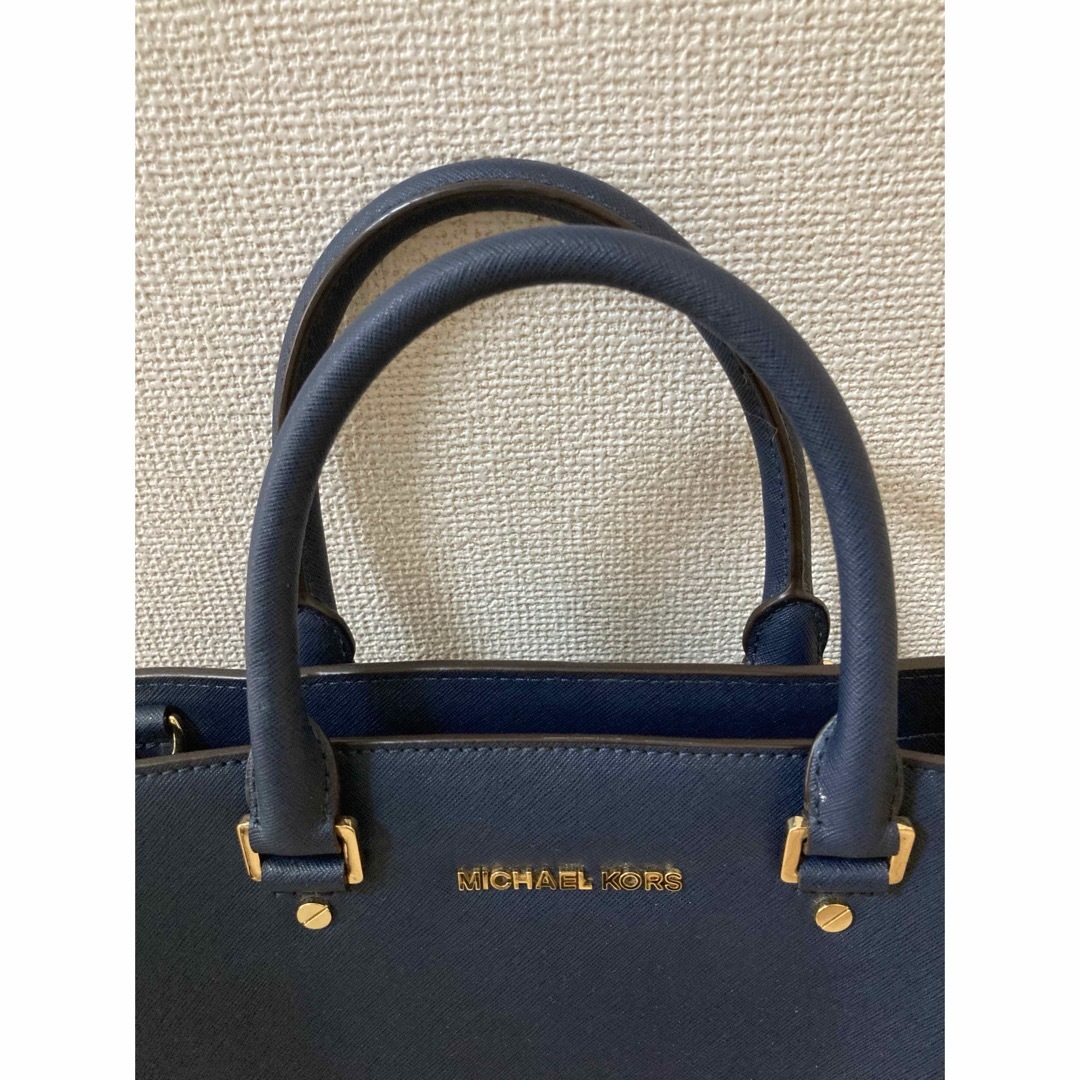 Michael Kors(マイケルコース)の【美品　値下げ】マイケルコース　ショルダーバッグ　ハンドバッグ　ネイビー レディースのバッグ(ハンドバッグ)の商品写真