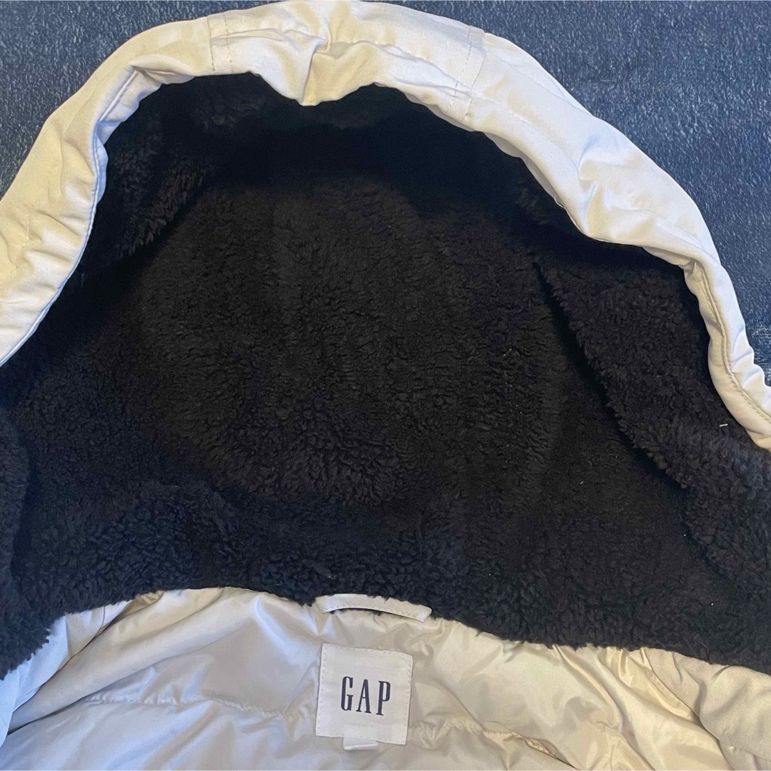 GAP(ギャップ)のフード付きダウンジャケット　GAP メンズのジャケット/アウター(ダウンジャケット)の商品写真