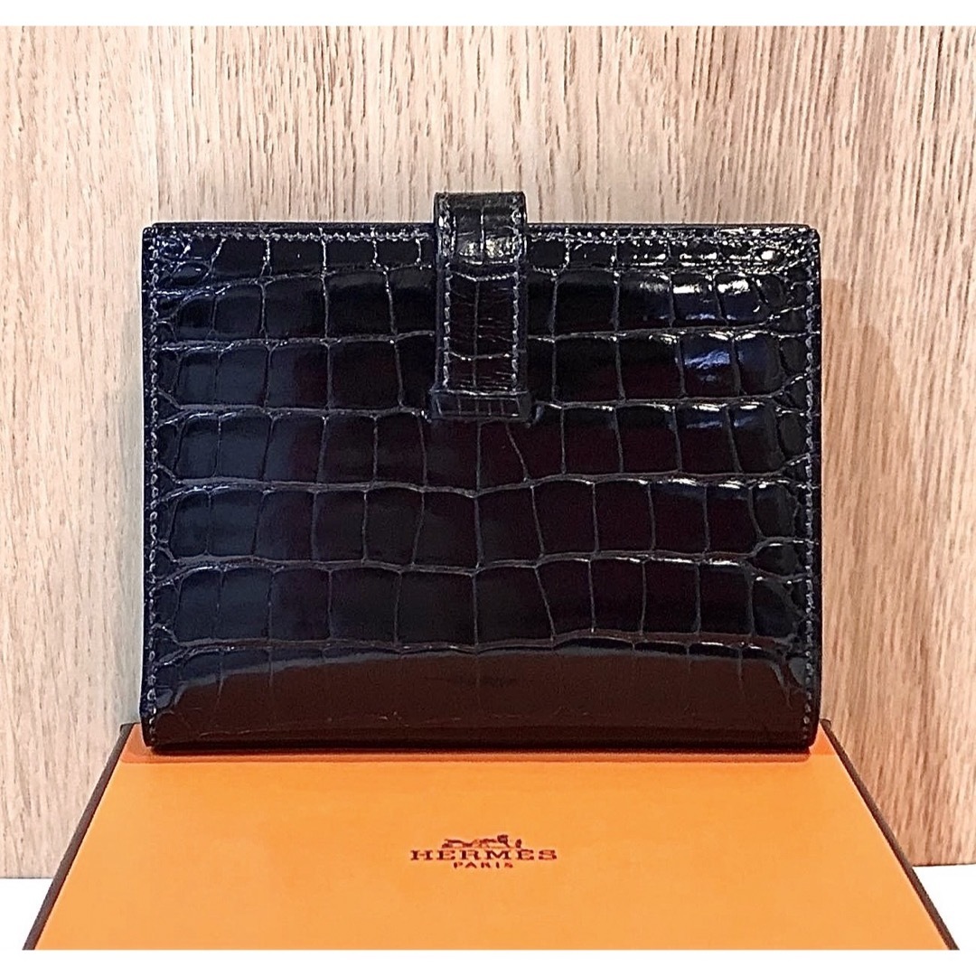 Hermes(エルメス)の未使用☆エルメス　折財布  アリゲーター ベアンコンパクト　黒　ブラック　クロコ メンズのファッション小物(折り財布)の商品写真