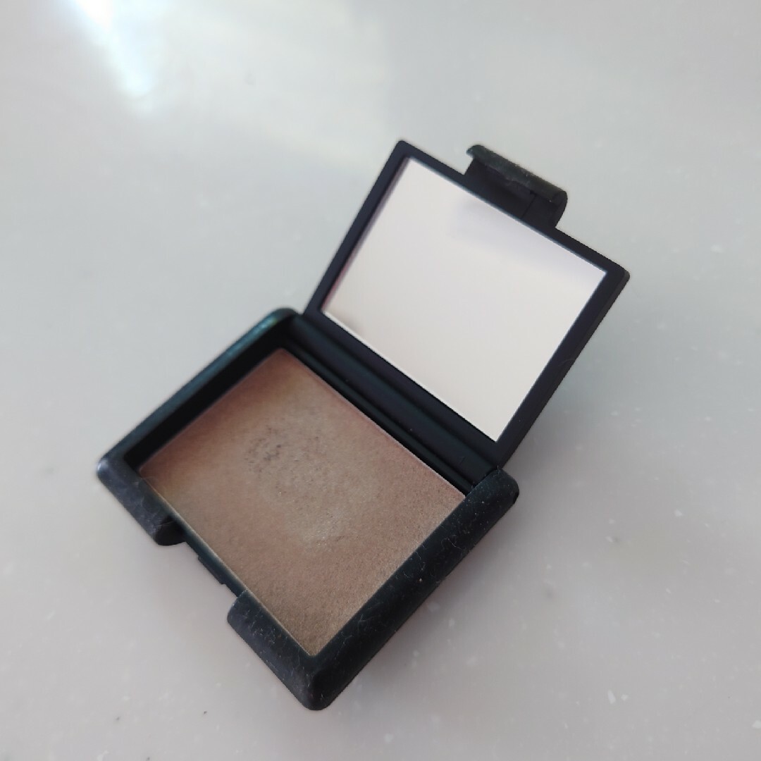 NARS(ナーズ)のNARS　ナーズ　クリームアイシャドウ　2084 コスメ/美容のベースメイク/化粧品(アイシャドウ)の商品写真