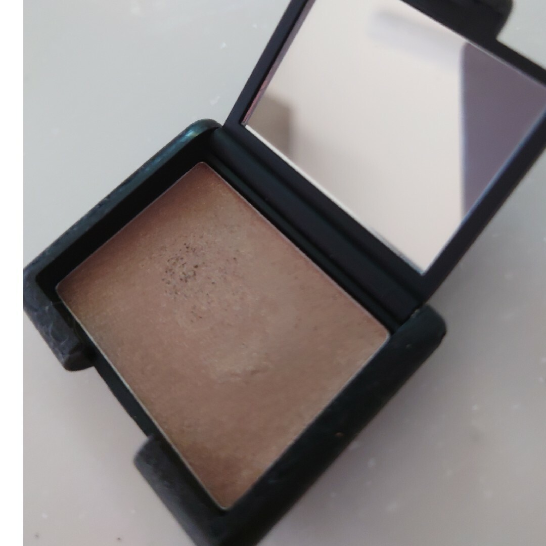 NARS(ナーズ)のNARS　ナーズ　クリームアイシャドウ　2084 コスメ/美容のベースメイク/化粧品(アイシャドウ)の商品写真