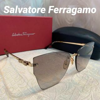 サルヴァトーレフェラガモ(Salvatore Ferragamo)の☆未使用品☆Salvatore Ferragamo サングラス SF223S(サングラス/メガネ)