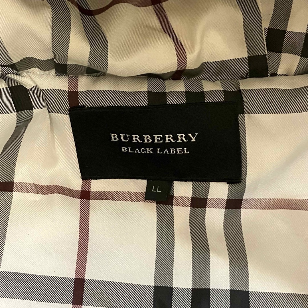 BURBERRY BLACK LABEL(バーバリーブラックレーベル)の大人気完売品　バーバリーブラックレーベル　ダッフルダウン　ノバチェック  XL メンズのジャケット/アウター(ダウンジャケット)の商品写真