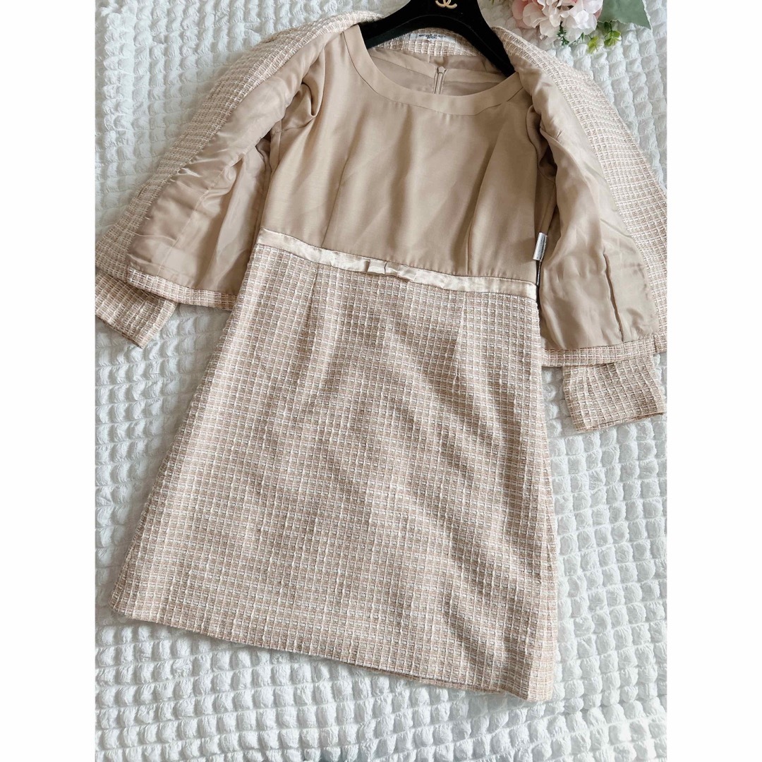 NATURAL BEAUTY BASIC(ナチュラルビューティーベーシック)のかわいい系ママ Sサイズ ノーカラージャケット セットアップ レディースのフォーマル/ドレス(スーツ)の商品写真
