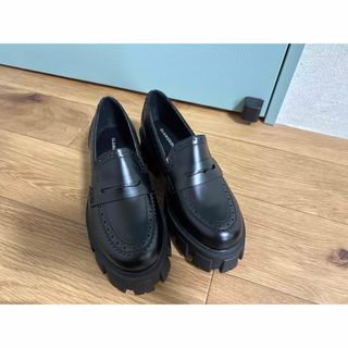 エイソス(asos)のASOS◇Glamorous チャンキー ローファー◇24.5cm◇A126(ローファー/革靴)