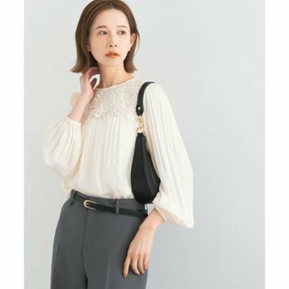 アーバンリサーチロッソ(URBAN RESEARCH ROSSO)の【OFF WHITE】割繊ヨークレースプリーツブラウス(シャツ/ブラウス(長袖/七分))